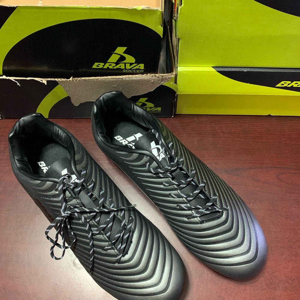 Brava Soccer Shoes - Picture 4 of 7